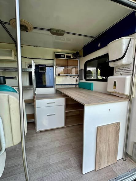 Fotografia k novinke Z DÔVODU ZMENY TYPU VOZIDLA PONÚKAME NA PREDAJ – FORD TRANSIT