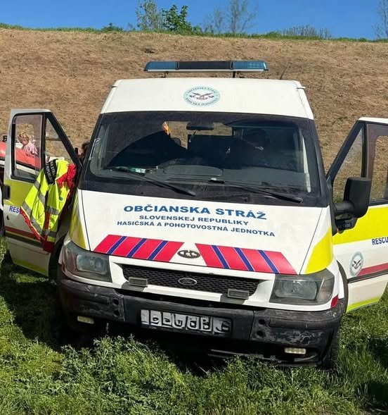Fotografia k novinke Z DÔVODU ZMENY TYPU VOZIDLA PONÚKAME NA PREDAJ – FORD TRANSIT